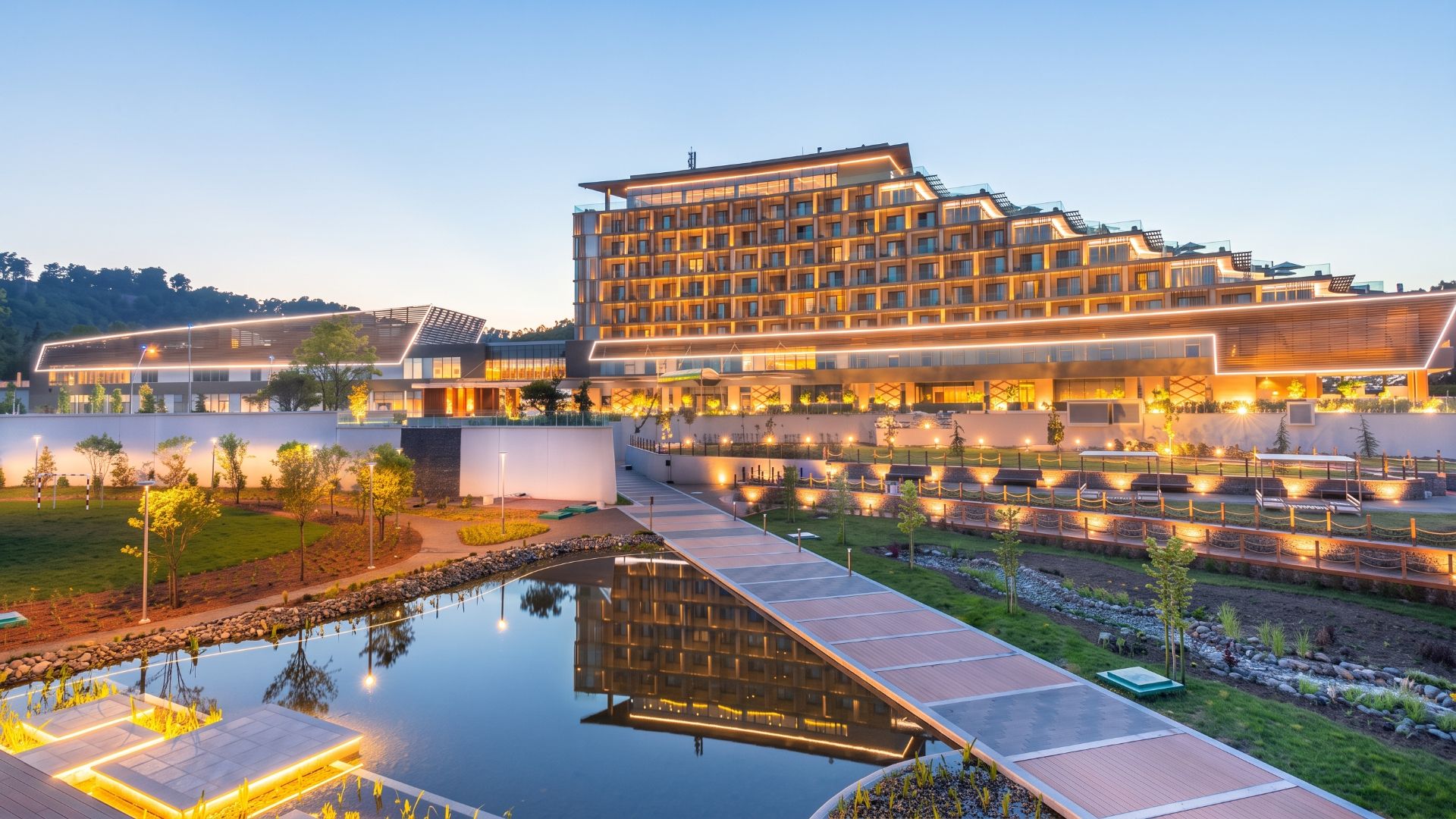 Mountain-view hotels and cottages in Lankaran